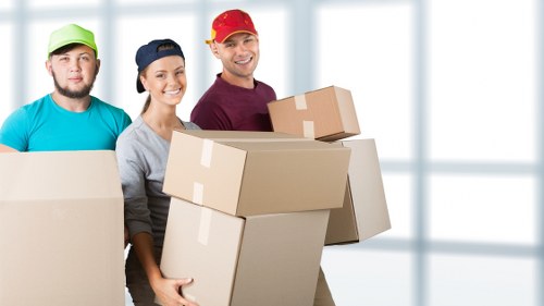 Packing and loading support for a local move in New Addington
