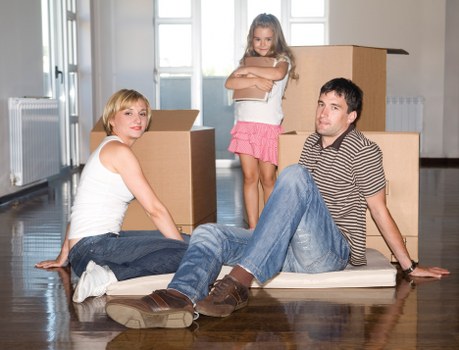 Removal van and residential street access in New Addington